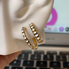 Load image into Gallery viewer, The Perfect Hoop Earrings
