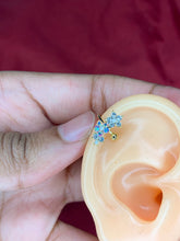 Load image into Gallery viewer, Flower Ear Cuff

